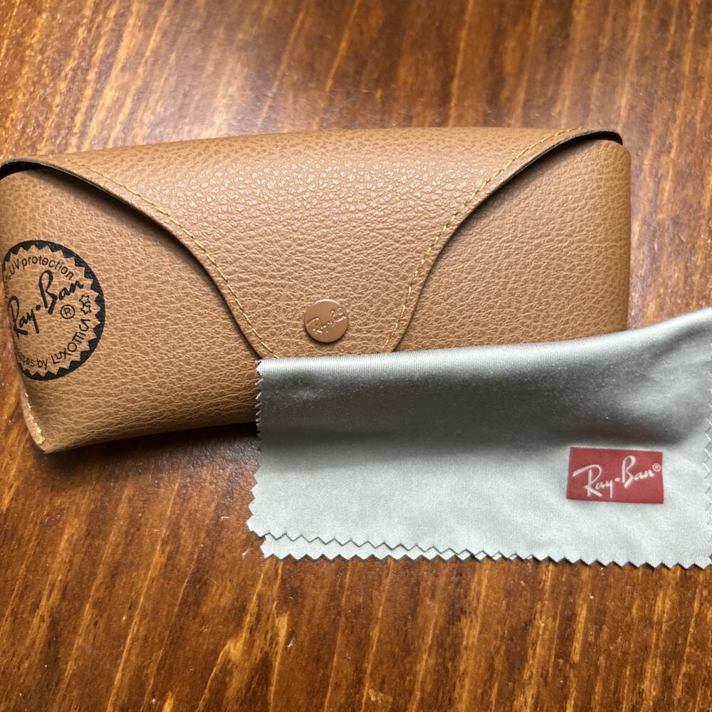 Ray-Ban Tan Leather Eyeglass Case w/ Black Emblem & Snap Close w/Cleaning Cloth